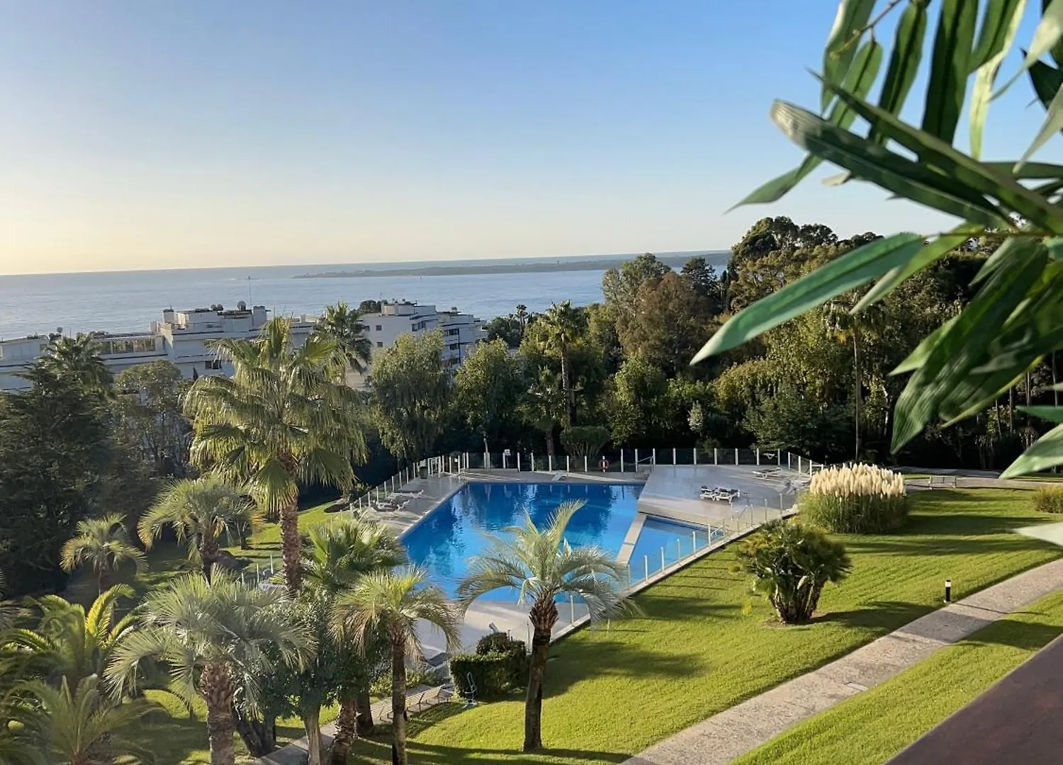 Cannes Eden Residence 