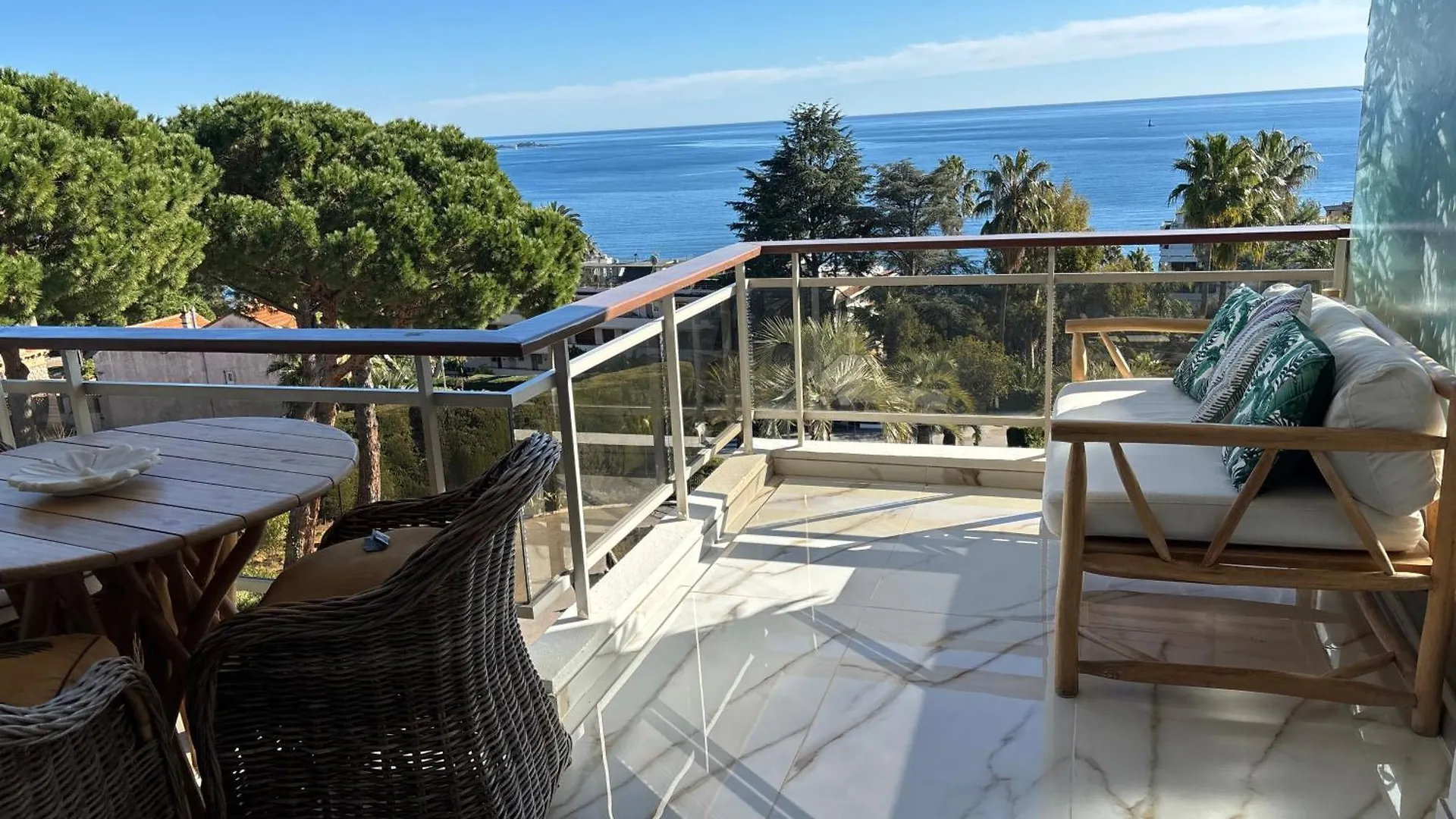 Cannes Eden Residence 