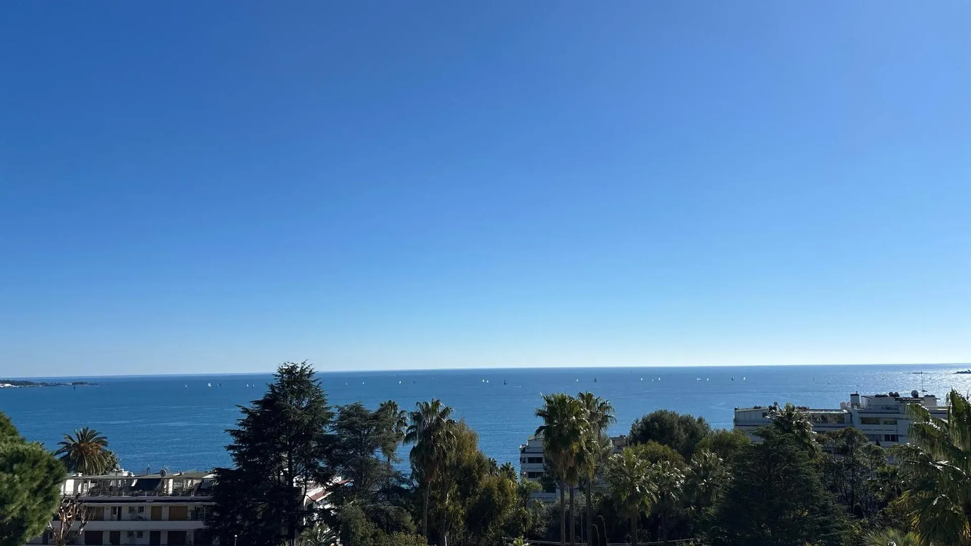 Cannes Eden Residence 