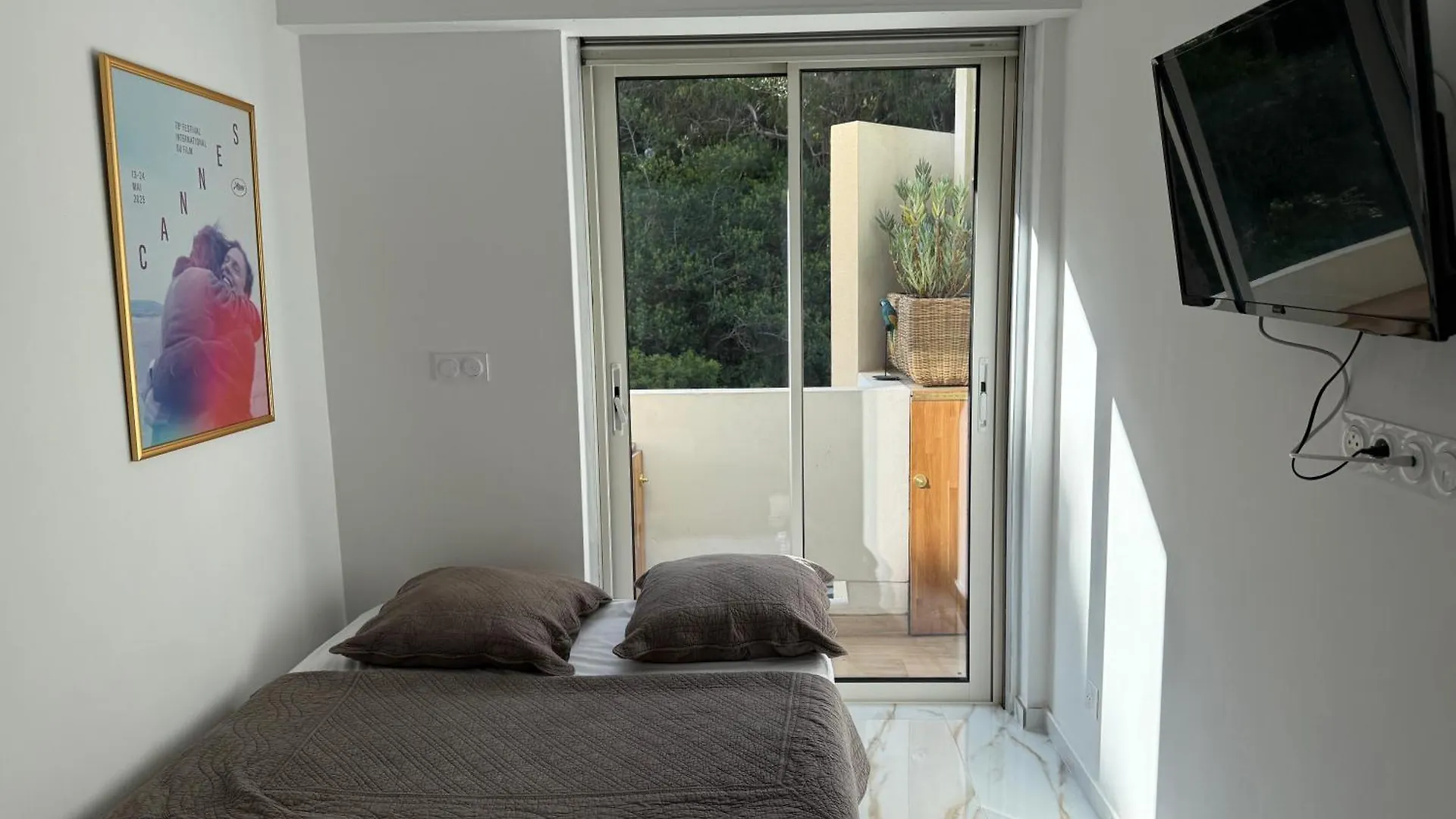 Cannes Eden Residence 